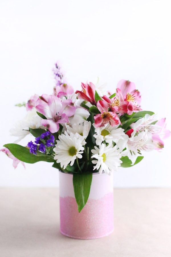 DIY Mini Paint Can Glitter Vases by @cydconverse for @valsparpaint