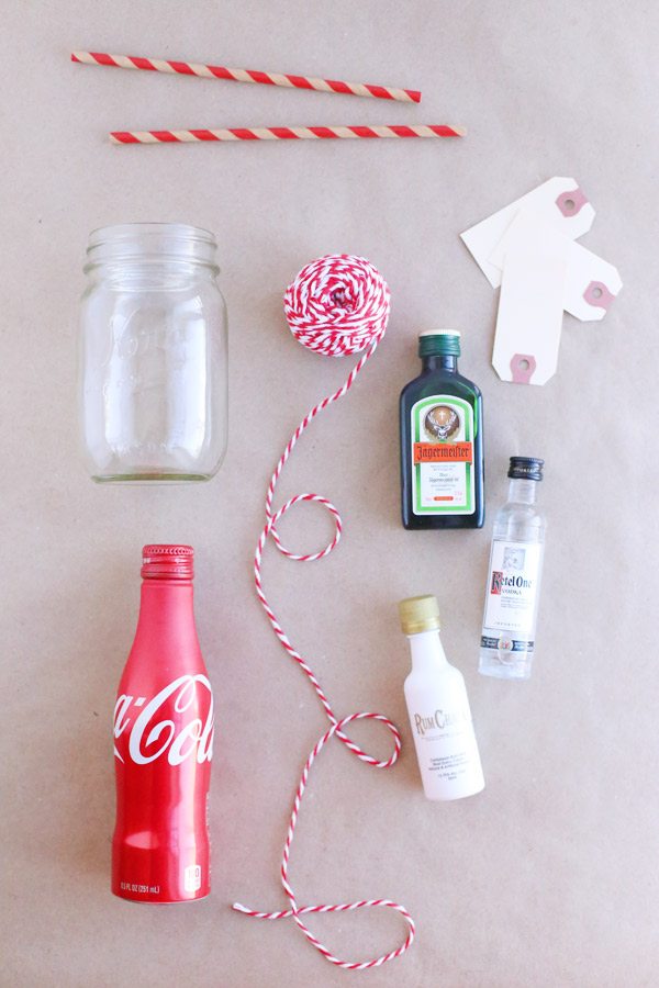 DIY Cocktails to Go for Valentine's Day from @cydconverse