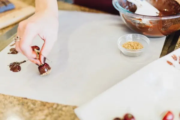 Chocolate Covered Vodka Cherries from @cydconverse