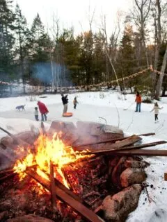 A Backyard Winter Skating Party from @cydconverse