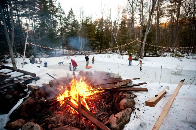 A Backyard Winter Skating Party from @cydconverse