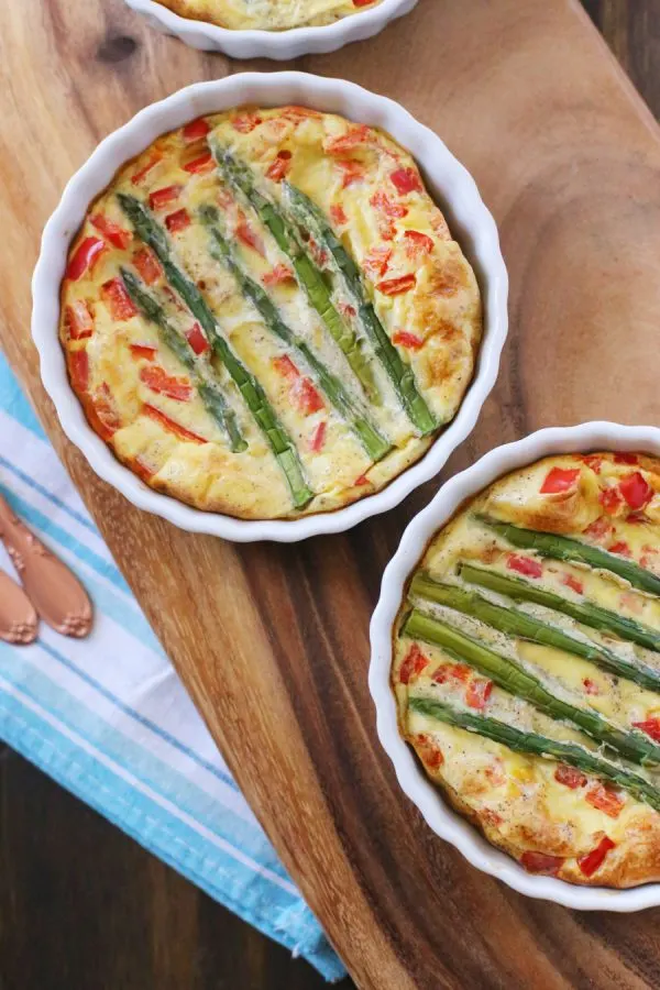 Mini Asparagus Frittatas from @cydconverse