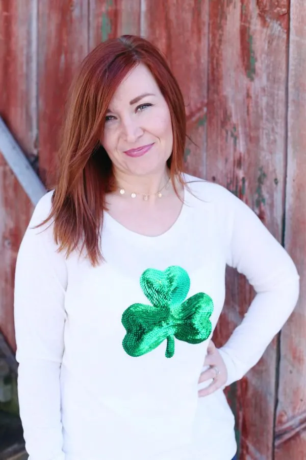 DIY Sequin Shamrock Shirt from @cydconverse