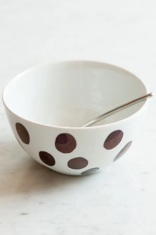 DIY Sharpie Bowl from @cydconverse