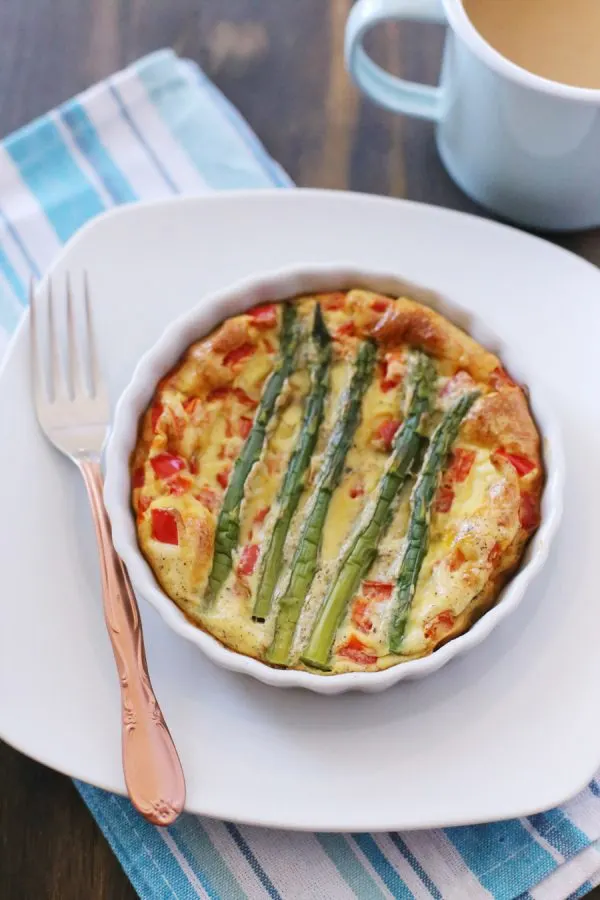 Mini Asparagus Frittatas from @cydconverse