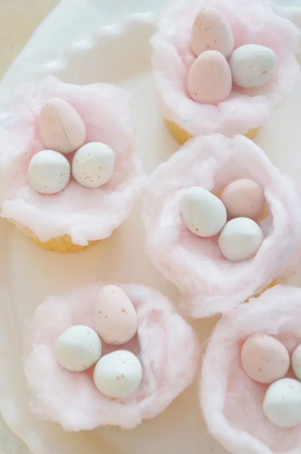 Vanilla Cotton Candy Easter Cupcakes from @cydconverse