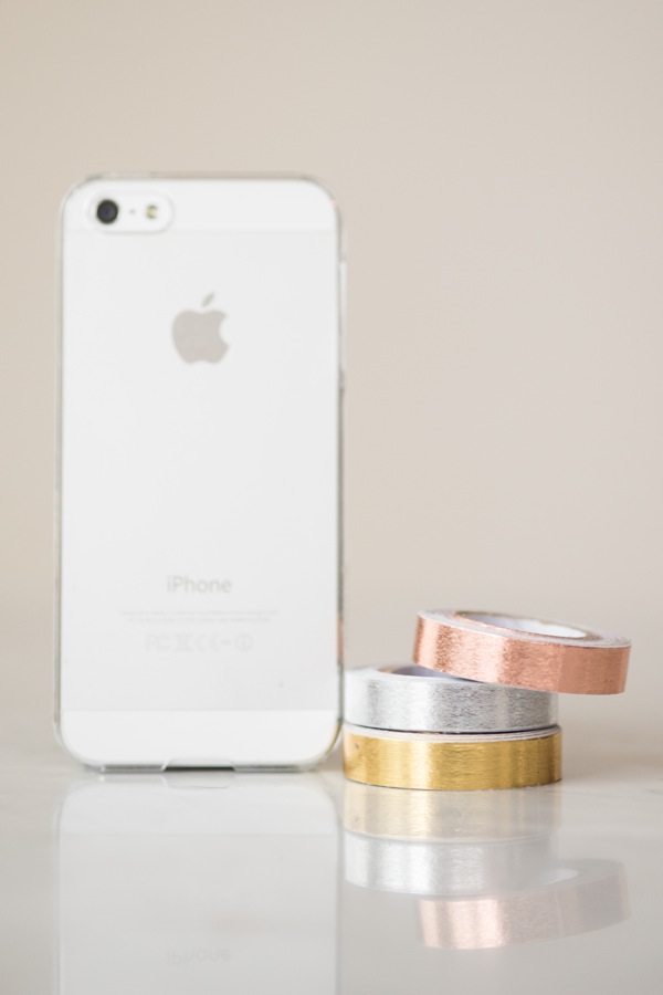 DIY Foil Striped iPhone Case by @cydconverse