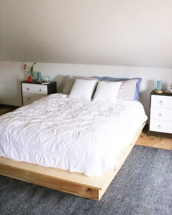 Bedroom Makeover from @cydconverse | Paint by @valsparpaint - Transparent VR106E