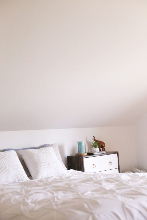 Bedroom Makeover from @cydconverse | Paint by @valsparpaint - Transparent VR106E