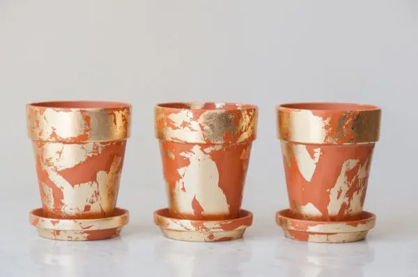 DIY Gold Leaf Planters by @cydconverse