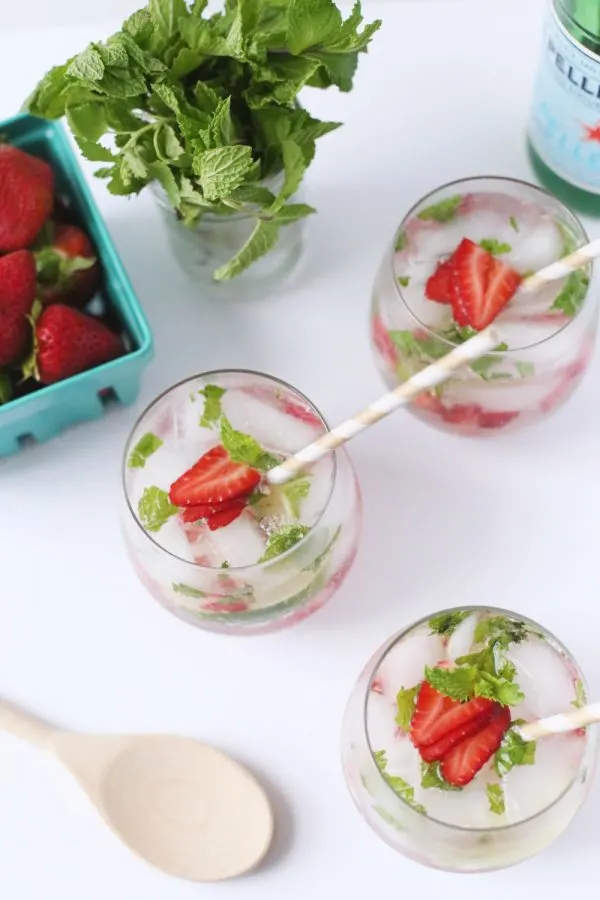 Strawberry Mojito from @cydconverse