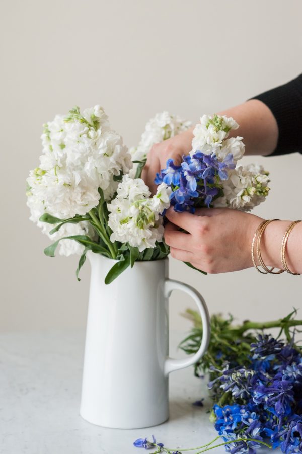 DIY Grocery Store Flower Arrangement by @cydconverse