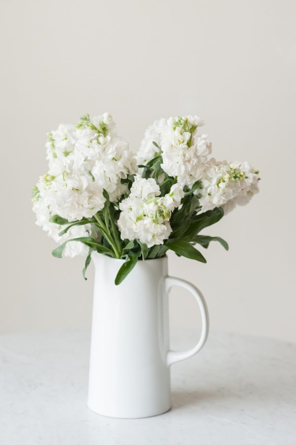 DIY Grocery Store Flower Arrangement by @cydconverse