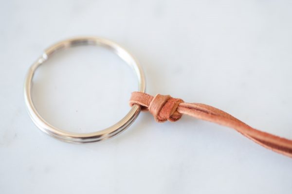 DIY Wooden Bead Keychain by @cydconverse