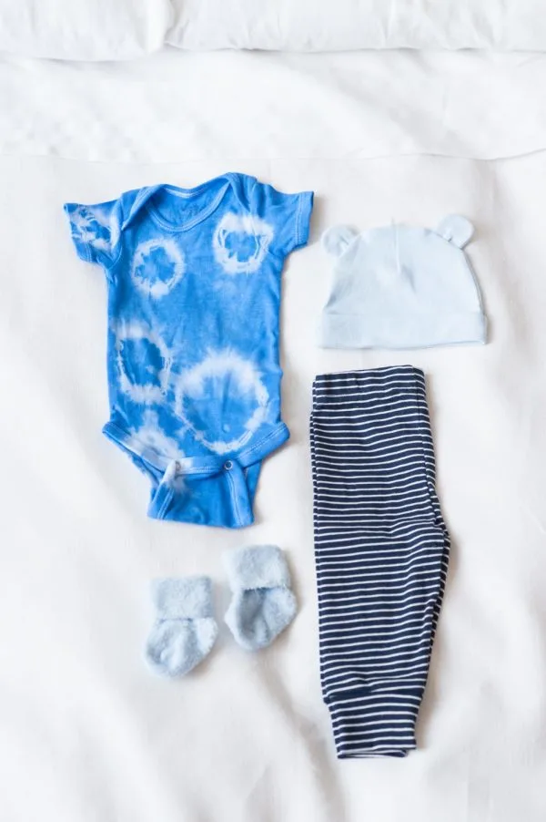 DIY Shibori Onesie by @cydconverse