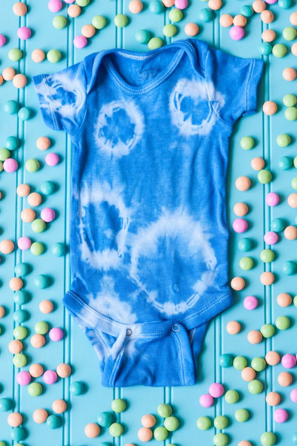 DIY Shibori Onesie by @cydconverse