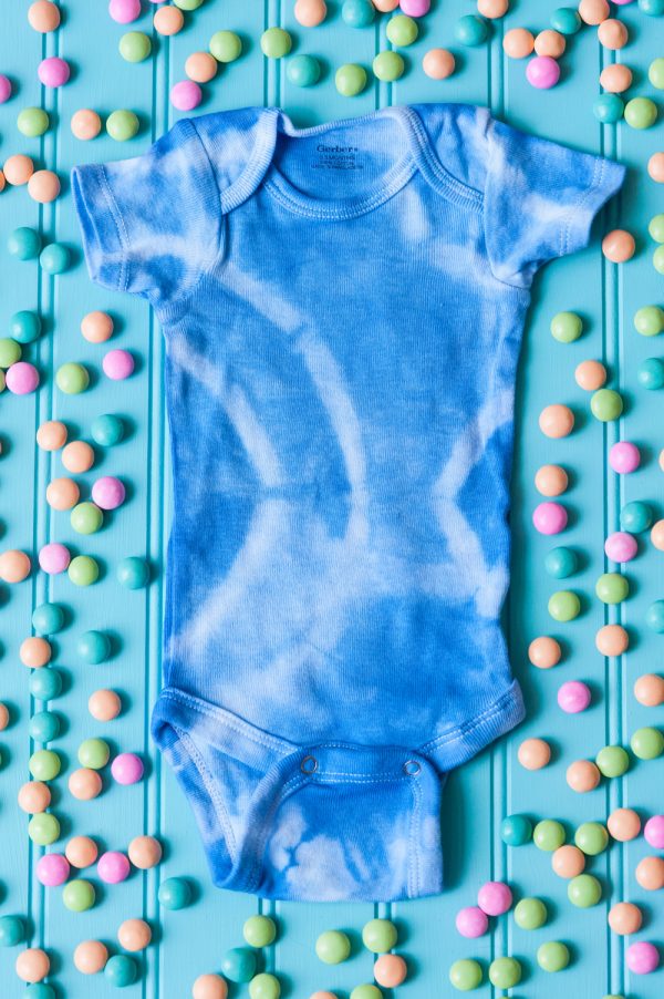 DIY Shibori Onesie by @cydconverse