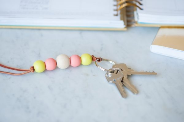 DIY Wooden Bead Keychain by @cydconverse