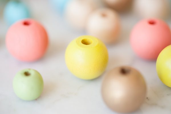 DIY Wooden Bead Keychain by @cydconverse