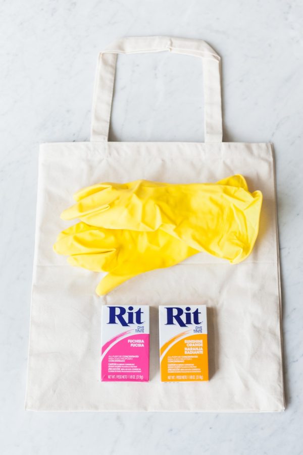 DIY Dip Dye Market Tote Bag by @cydconverse