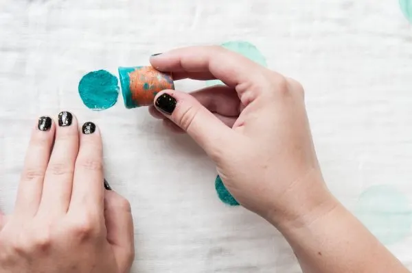 DIY Polka Dot Swaddle Blanket by @cydconverse