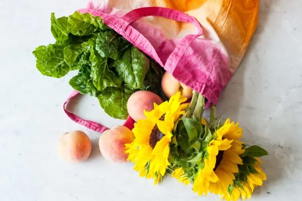 DIY Dip Dye Market Tote Bag by @cydconverse