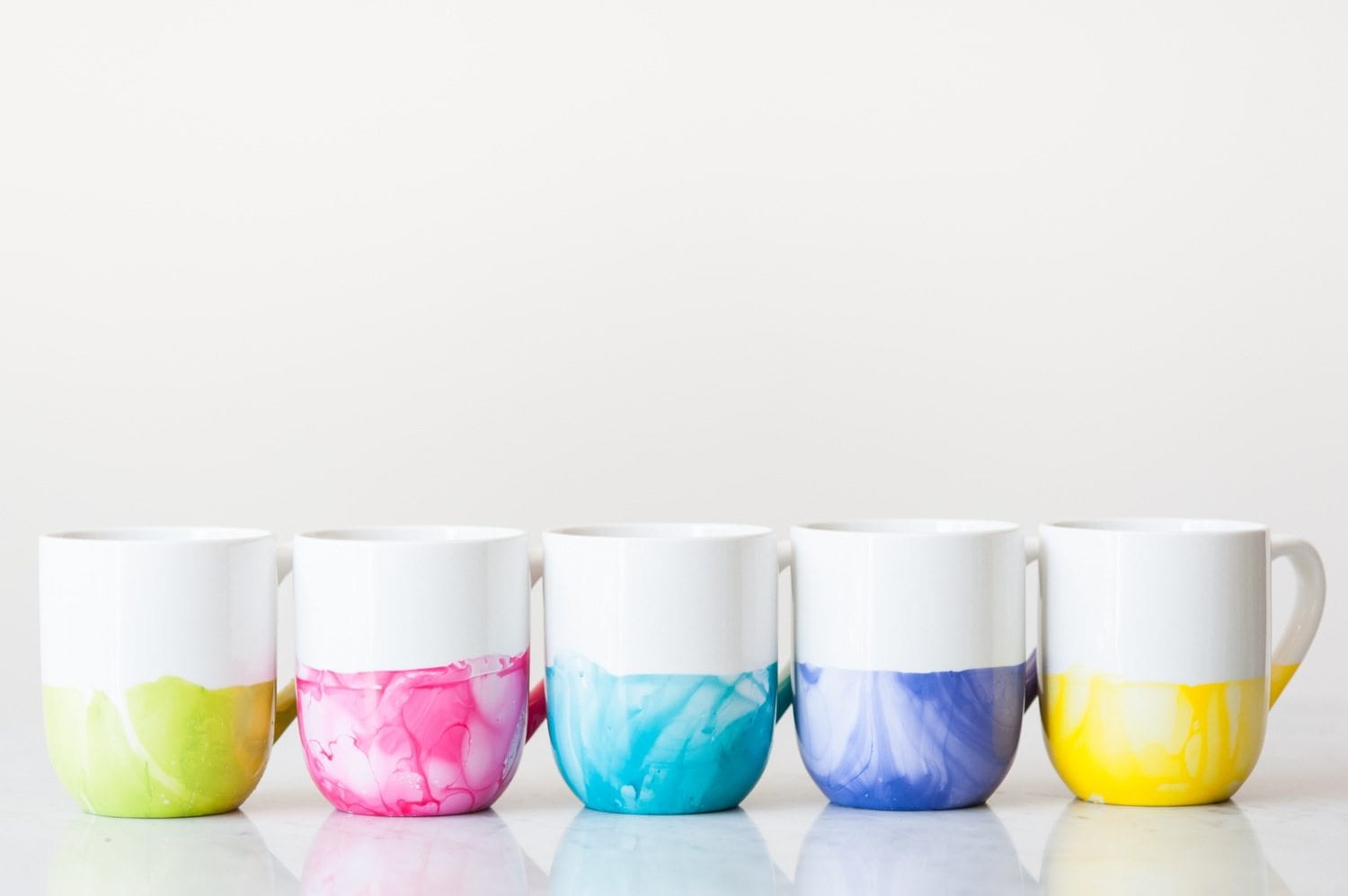 DIY Marble Dipped Mugs - The Sweetest Occasion