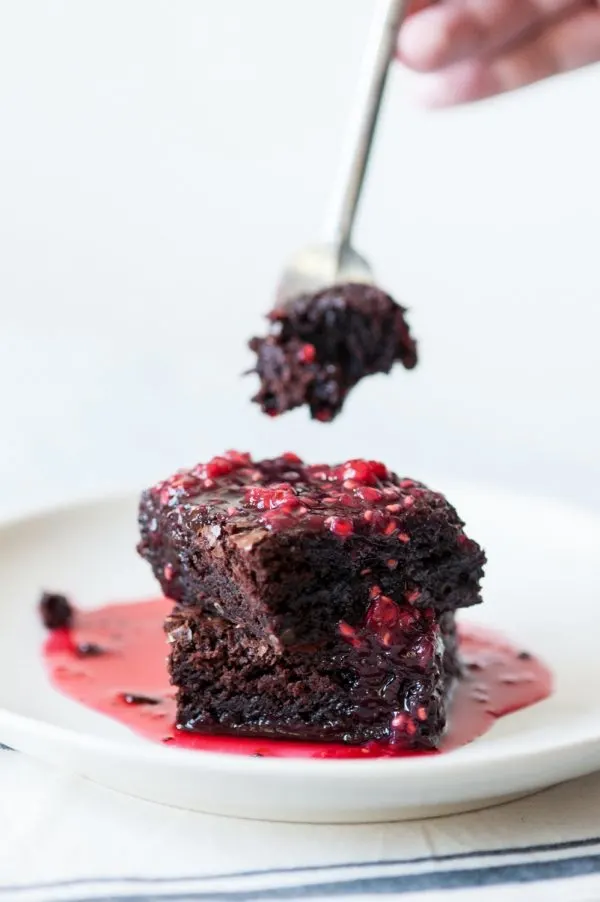 Brownies with Fresh Raspberry Coulis by @cydconverse