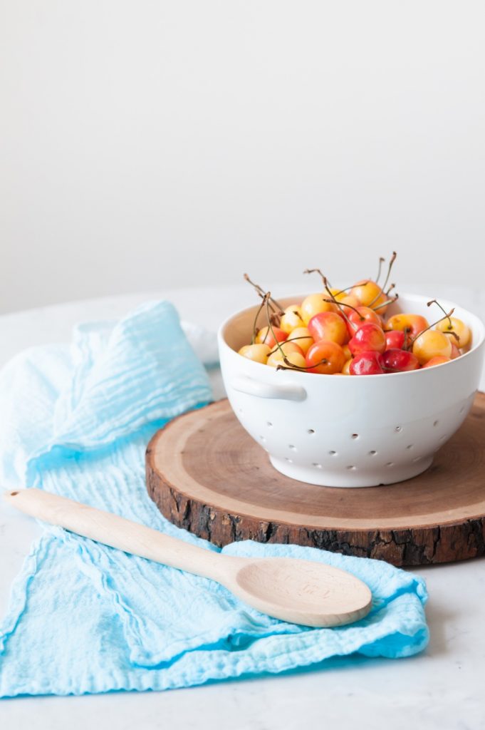 DIY Ombre Flour Sack Towels by @cydconverse