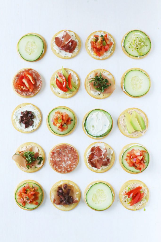 3 Quick + Delicious Football Party Snacks by @cydconverse
