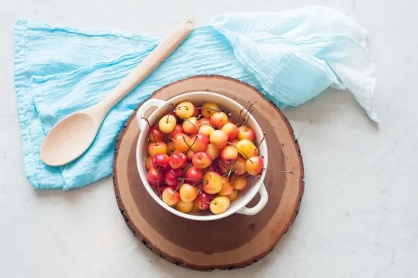 DIY Ombre Flour Sack Towels by @cydconverse