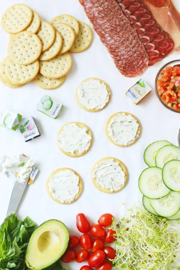 3 Quick + Delicious Football Party Snacks by @cydconverse