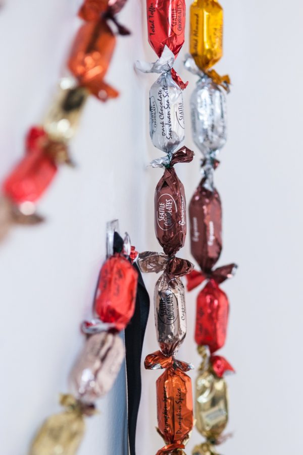 DIY Halloween Chocolate Truffle Party Garland by @cydconverse