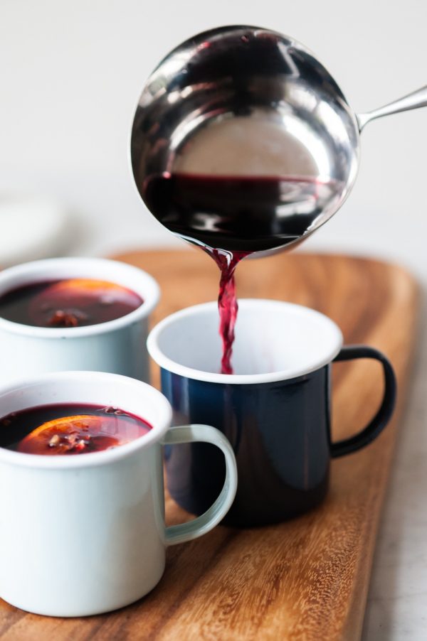 Classic Holiday Mulled Wine by @cydconverse