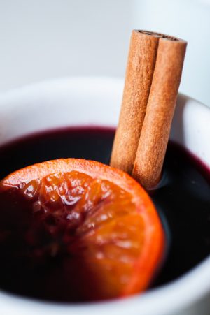 Classic Holiday Mulled Wine by @cydconverse