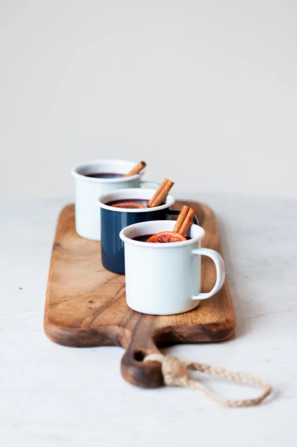 Classic Holiday Mulled Wine by @cydconverse