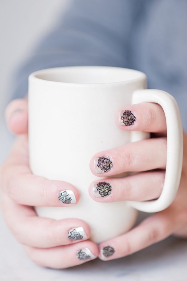 An Easy At Home DIY Manicure from @cydconverse