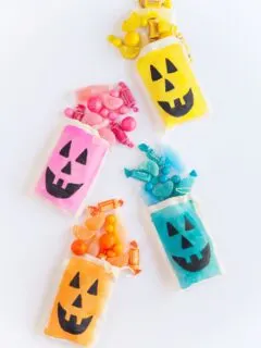 DIY Colorful Jack O' Lantern Treat Bags by @tellloveparty for @cydconverse