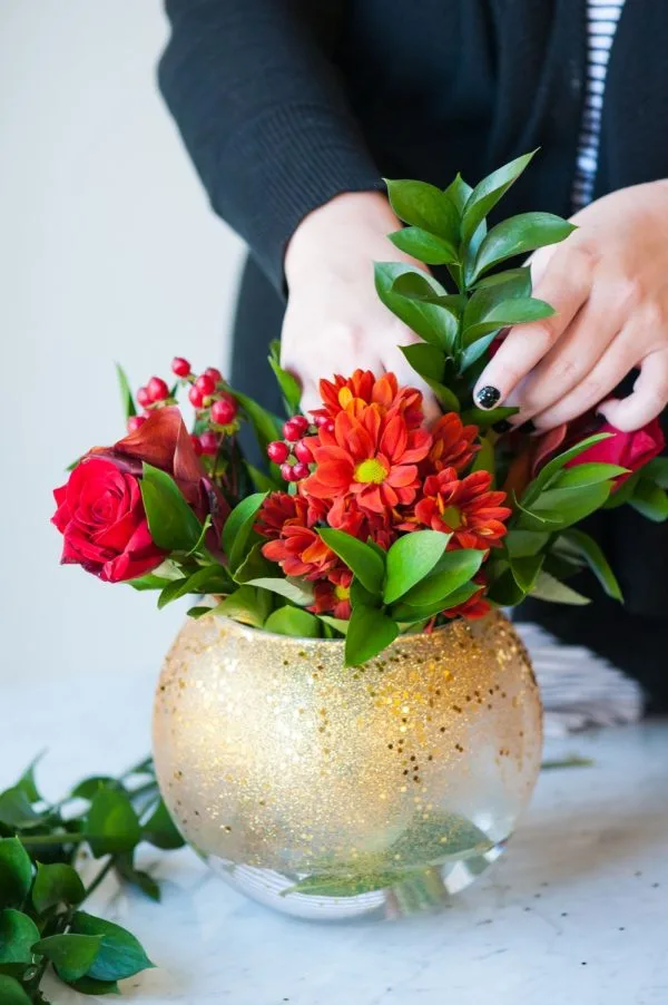 DIY Christmas Centerpiece by @cydconverse