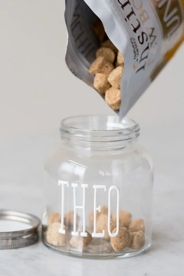 DIY Dog Treat Jars by @dailydogtag for @cydconverse