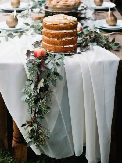 An Elegant Thanksgiving Table + Dessert Buffet thumbnail