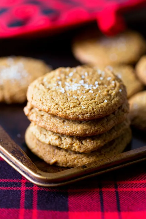 Salted Ginger Cookies by @pizzazzerie for @cydconverse