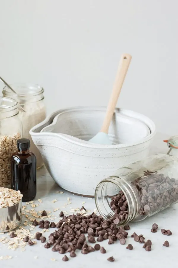 Holiday Baking Pantry Essentials from @cydconverse