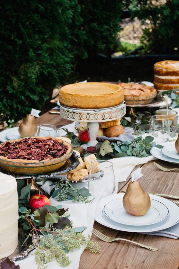An Elegant Thanksgiving Table + Dessert Buffet from @cydconverse