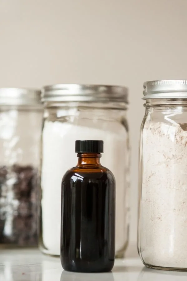 Holiday Baking Pantry Essentials from @cydconverse