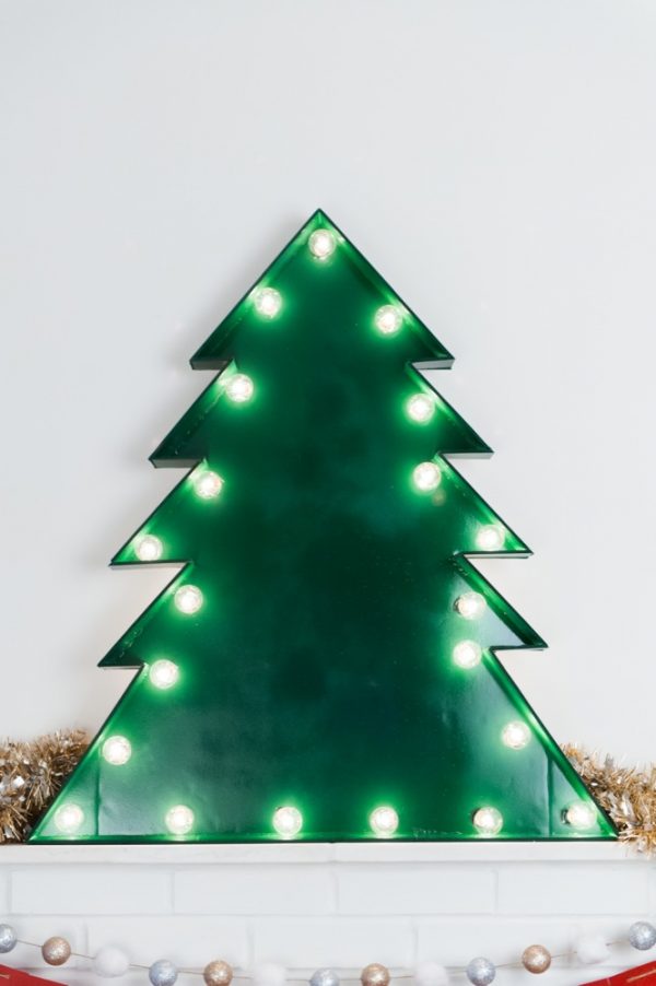 DIY Marquee Christmas Tree by @cydconverse