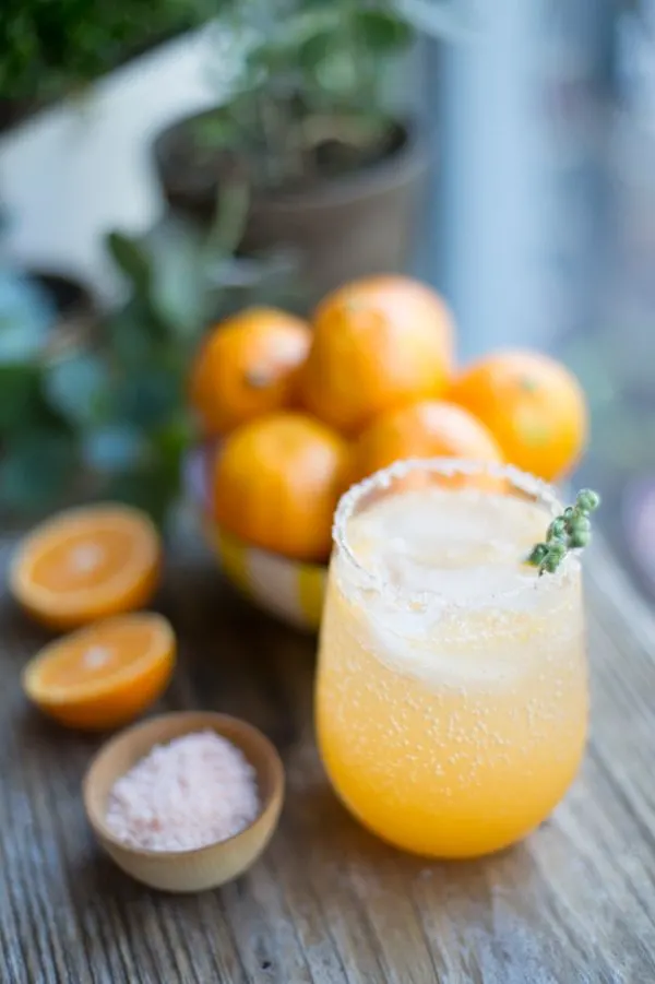 Sunny Clementine Cocktail from @cydconverse