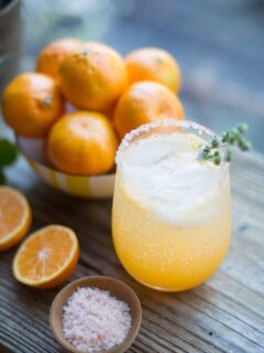 Sunny Clementine Cocktail from @cydconverse