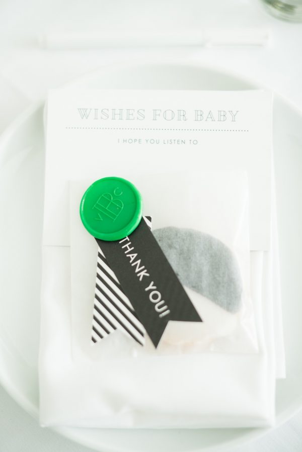 Modern Baby Shower Decor | Baby Shower Ideas from @cydconverse