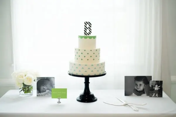 Modern Baby Shower Decor | Baby Shower Ideas from @cydconverse